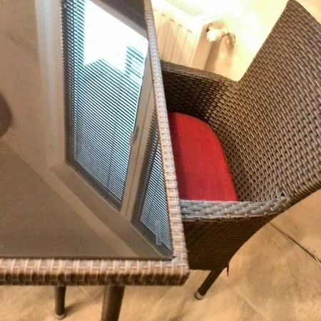 Orange House,7